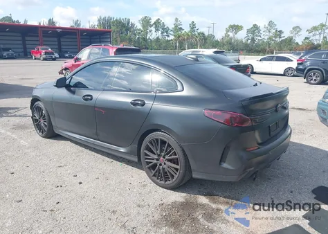 2021 BMW 228I Gran Coupe Sdrive z USA, uszkodzony, nr VIN WBA53AK05M7H75097